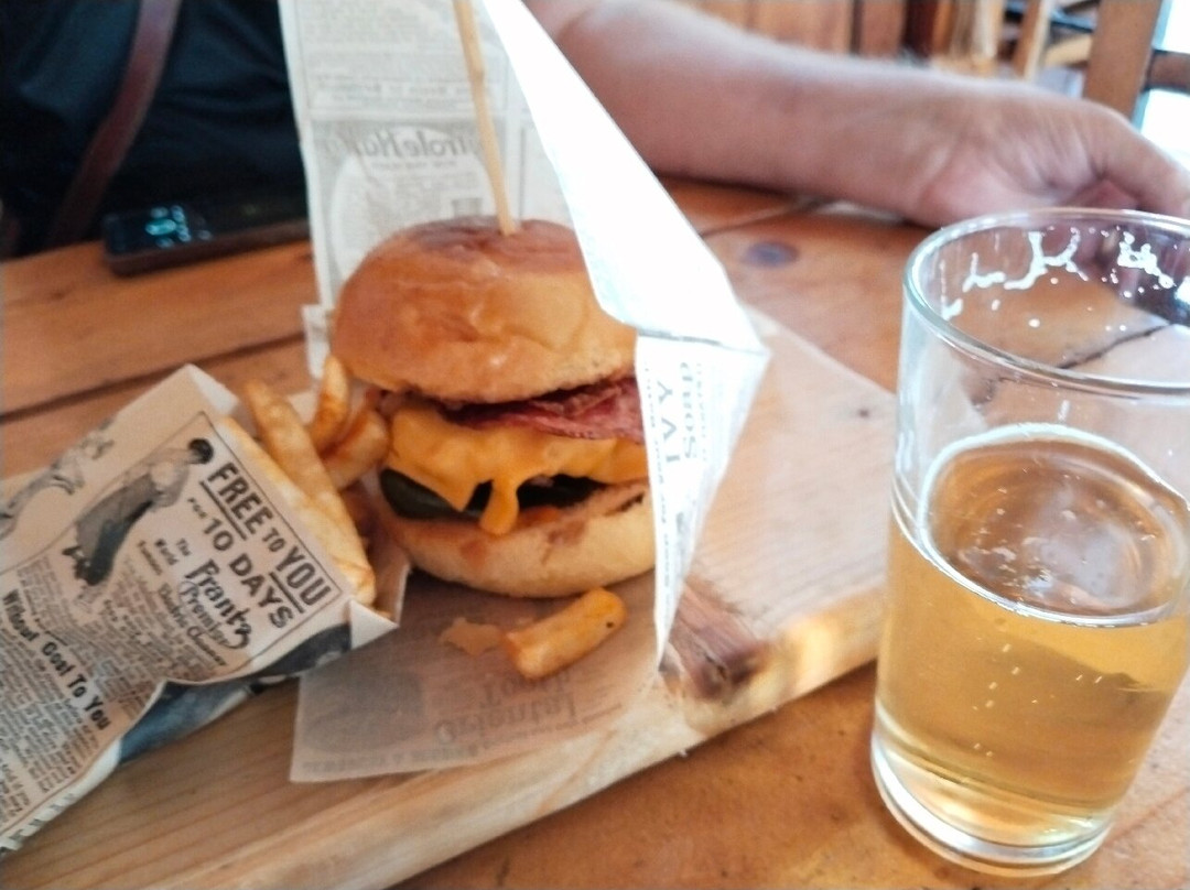 Saloon Burger