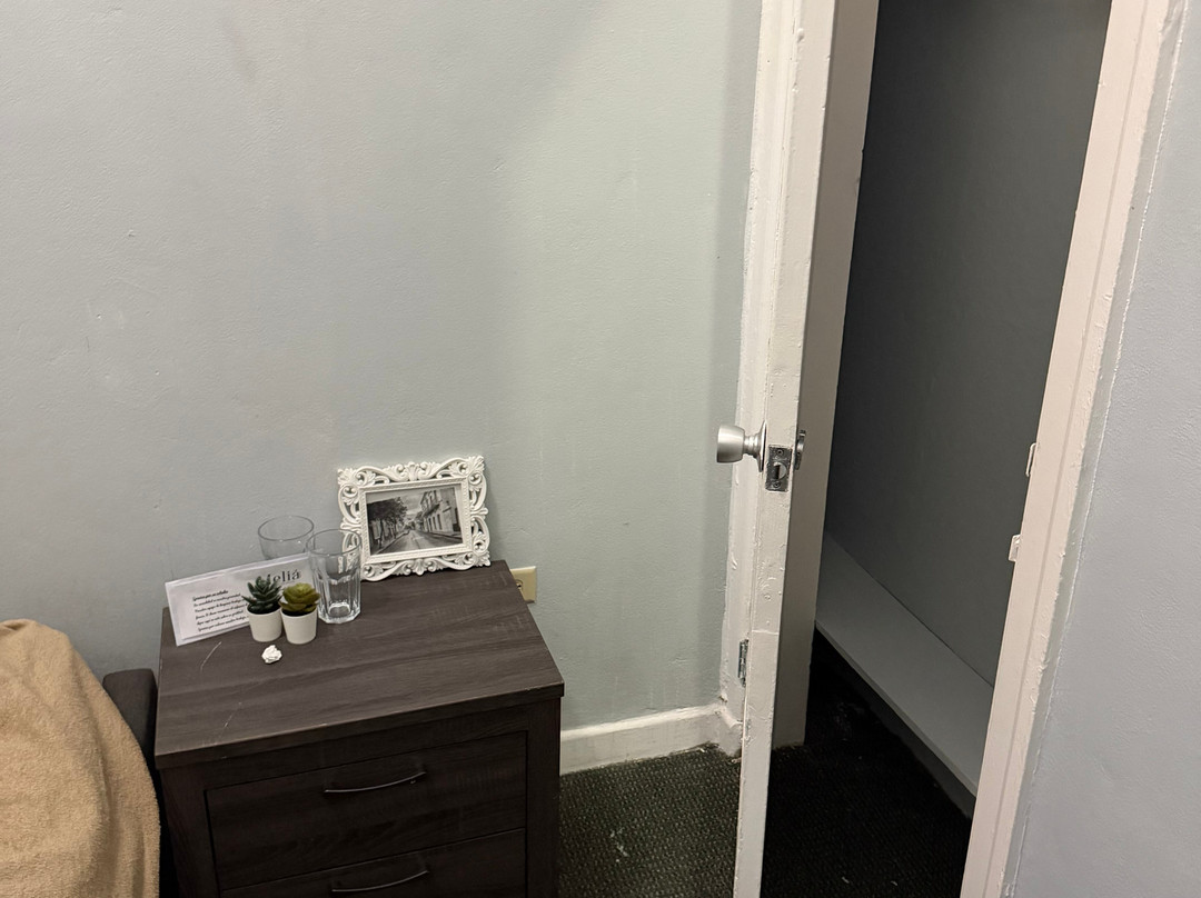 蓬塞美丽雅酒店主图