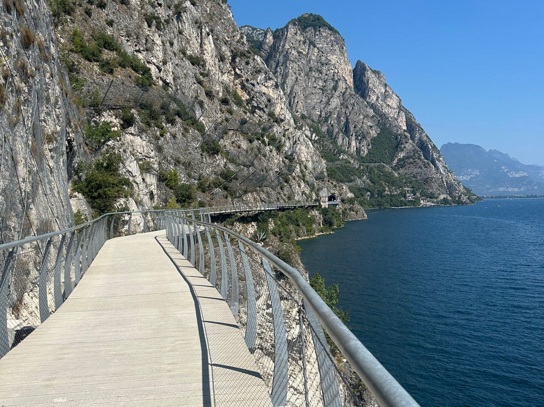 Ciclopista del Garda-利莫内必去景点