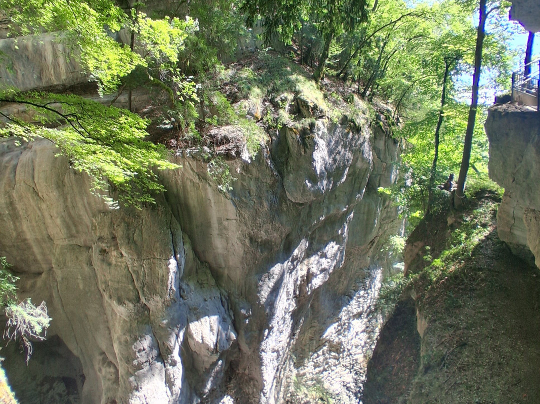 Cascade d'Angon-Angon必去景点