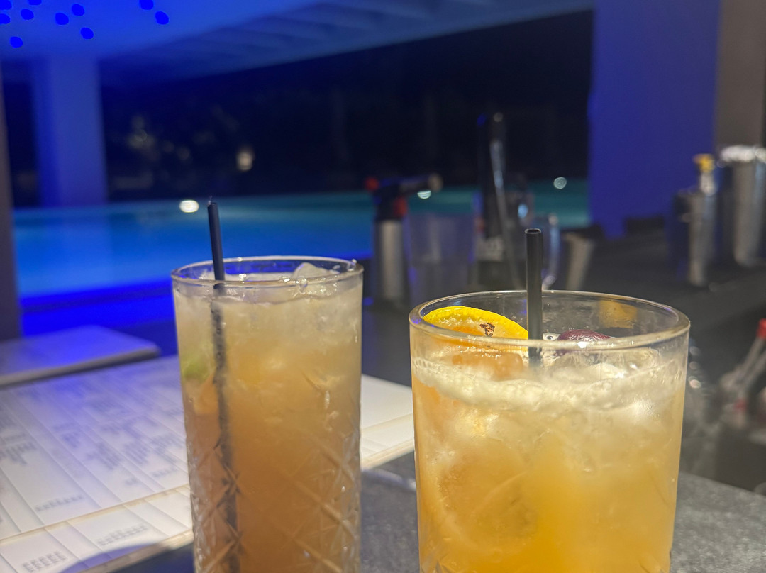 天堂全套房酒店主图
