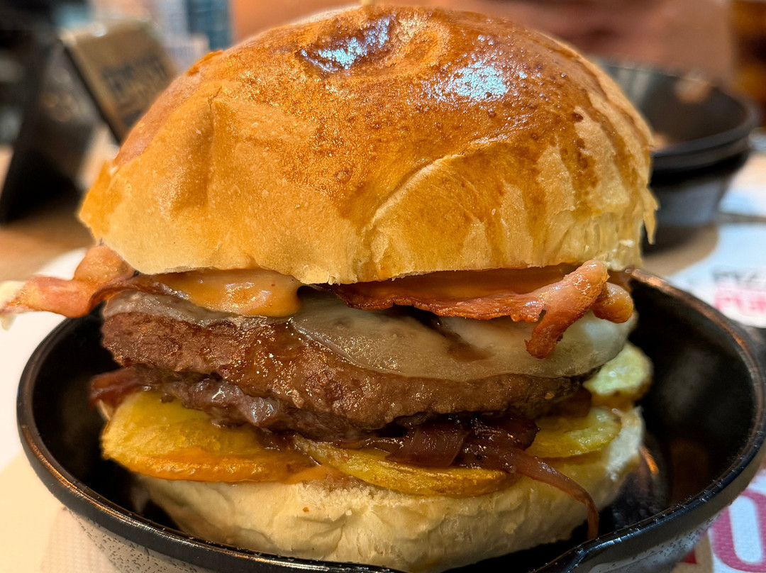 SAVI' BURGER...SPRITZ e SFIZI