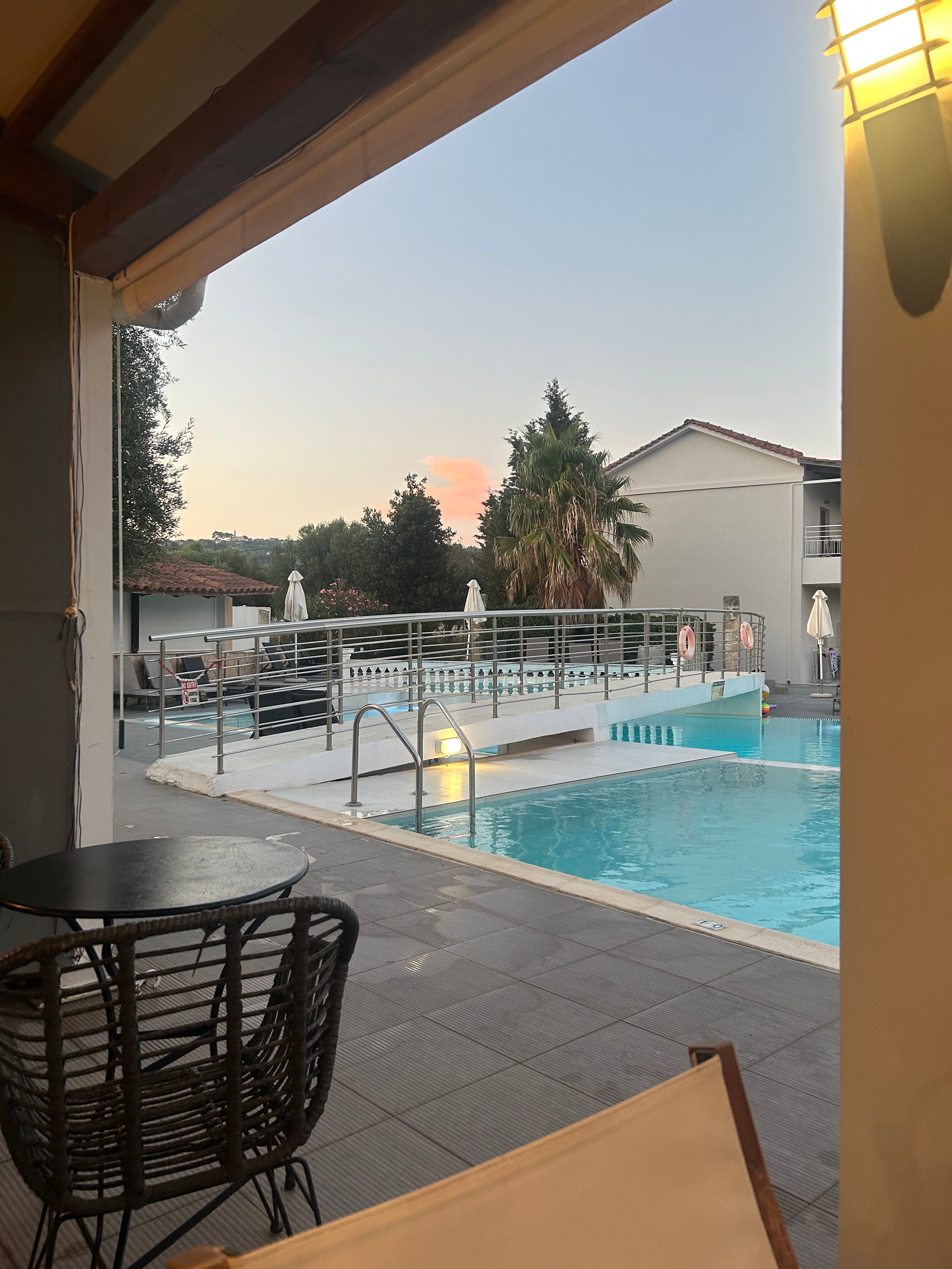 Olive Grove Studios/Apartments-旅行者