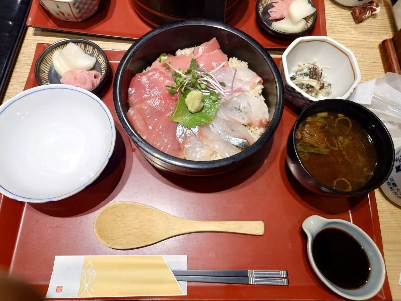 近畿大学水産研究所 はなれ グランスタ東京店