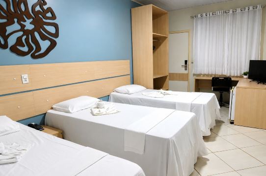 Hotel Laras-客卧