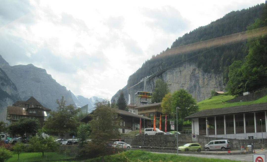Luftseilbahn Lauterbrunnen - Grütschalp-劳特布龙嫩必去景点