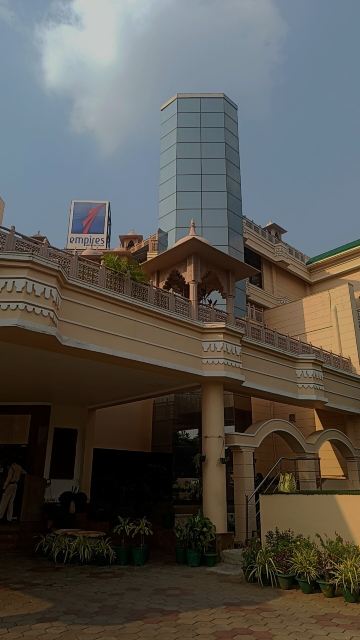 巴拉迪布帝国酒店-旅行者