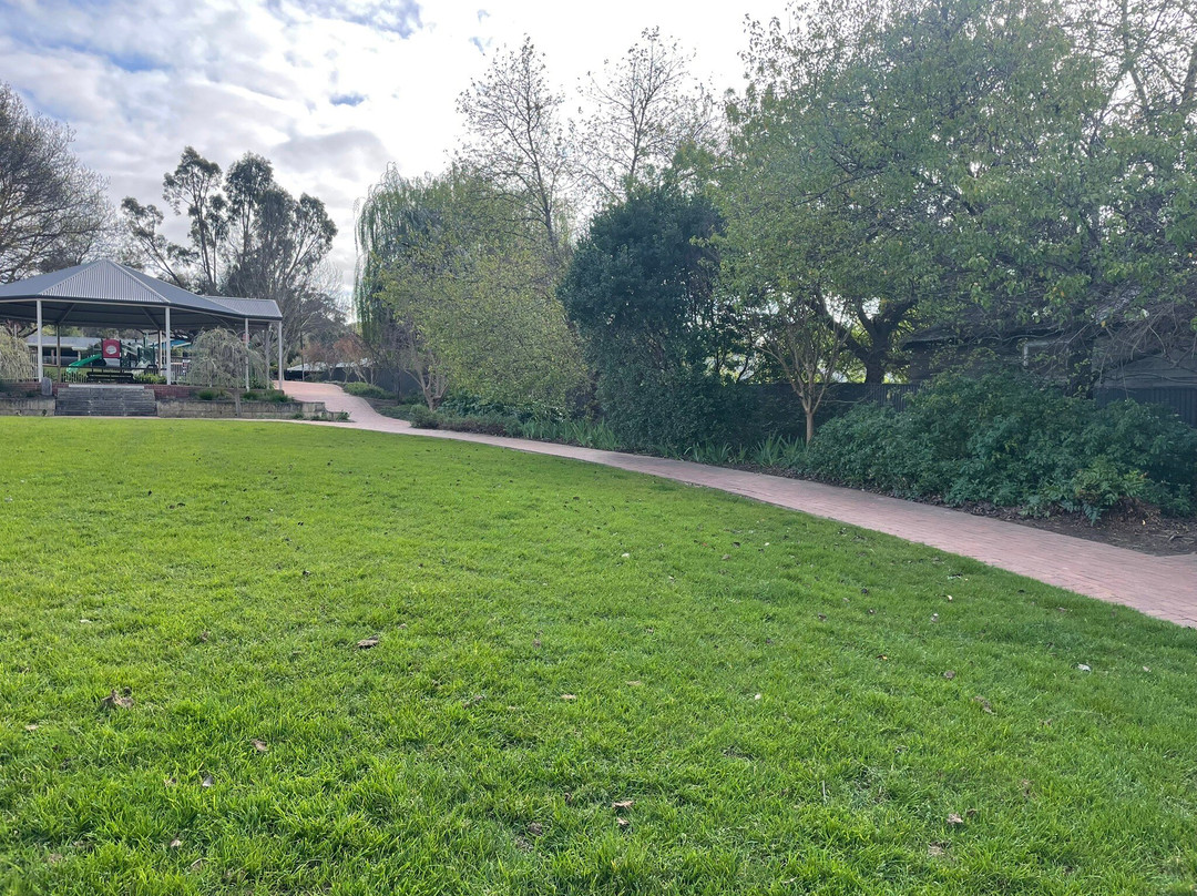 Pioneer Memorial Gardens-汉道夫德国村必去景点
