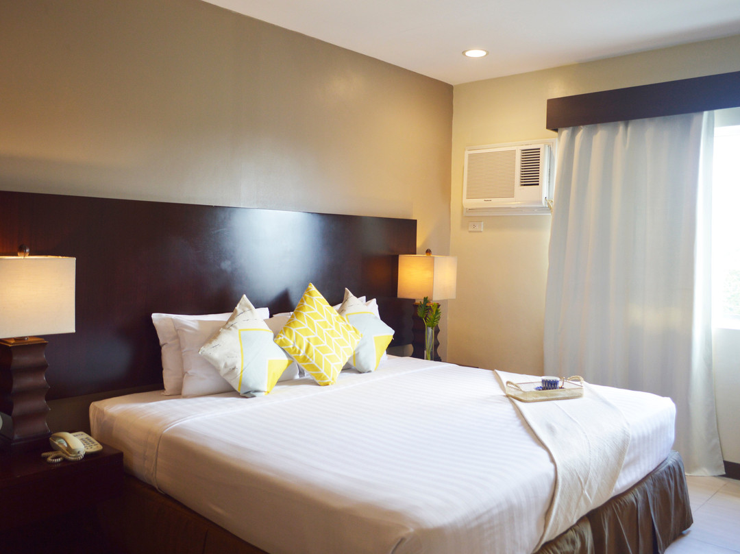 阿尔帕城市套房酒店