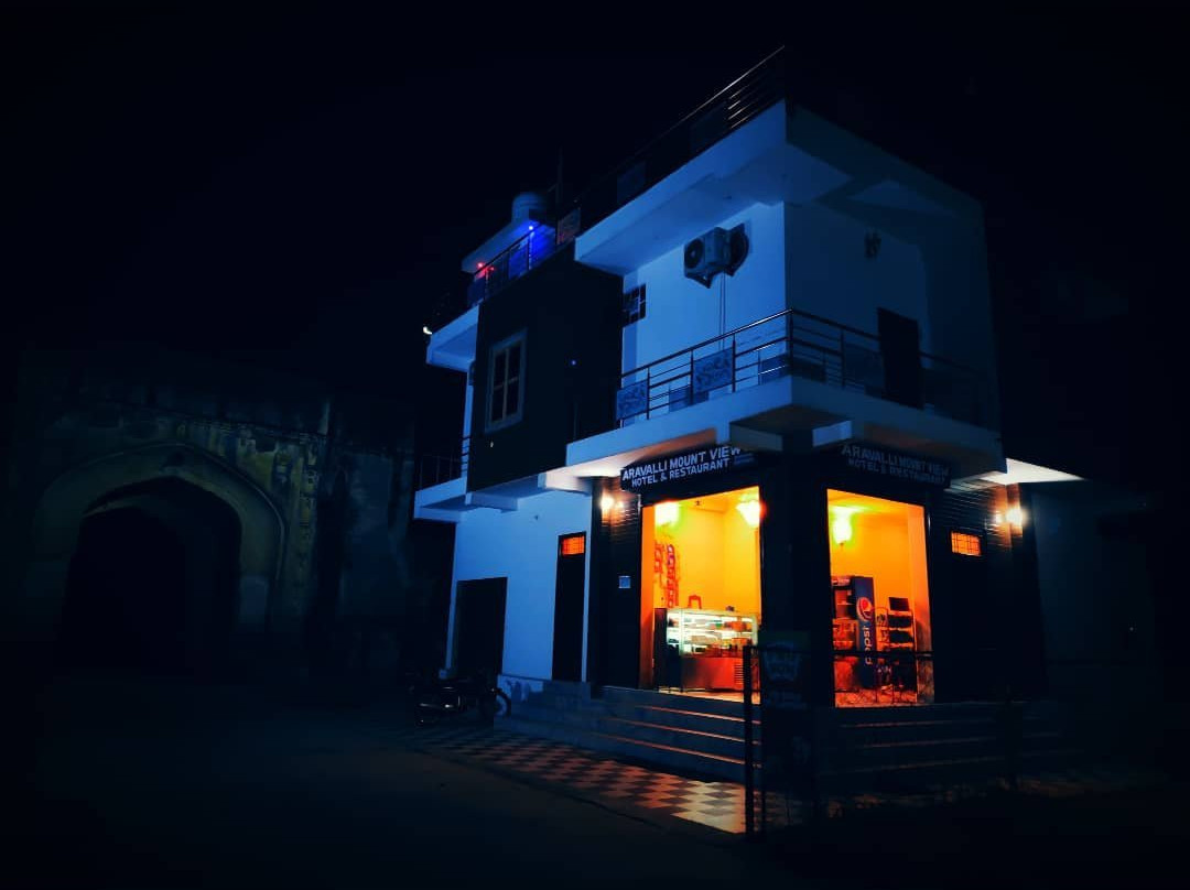 Aravalli Mount View Hotel And Restaurant