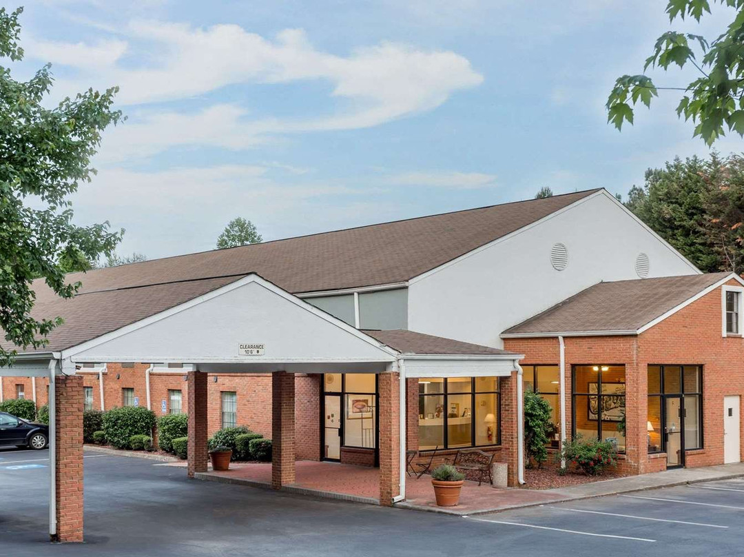 Super 8 by Wyndham Cornelia主图