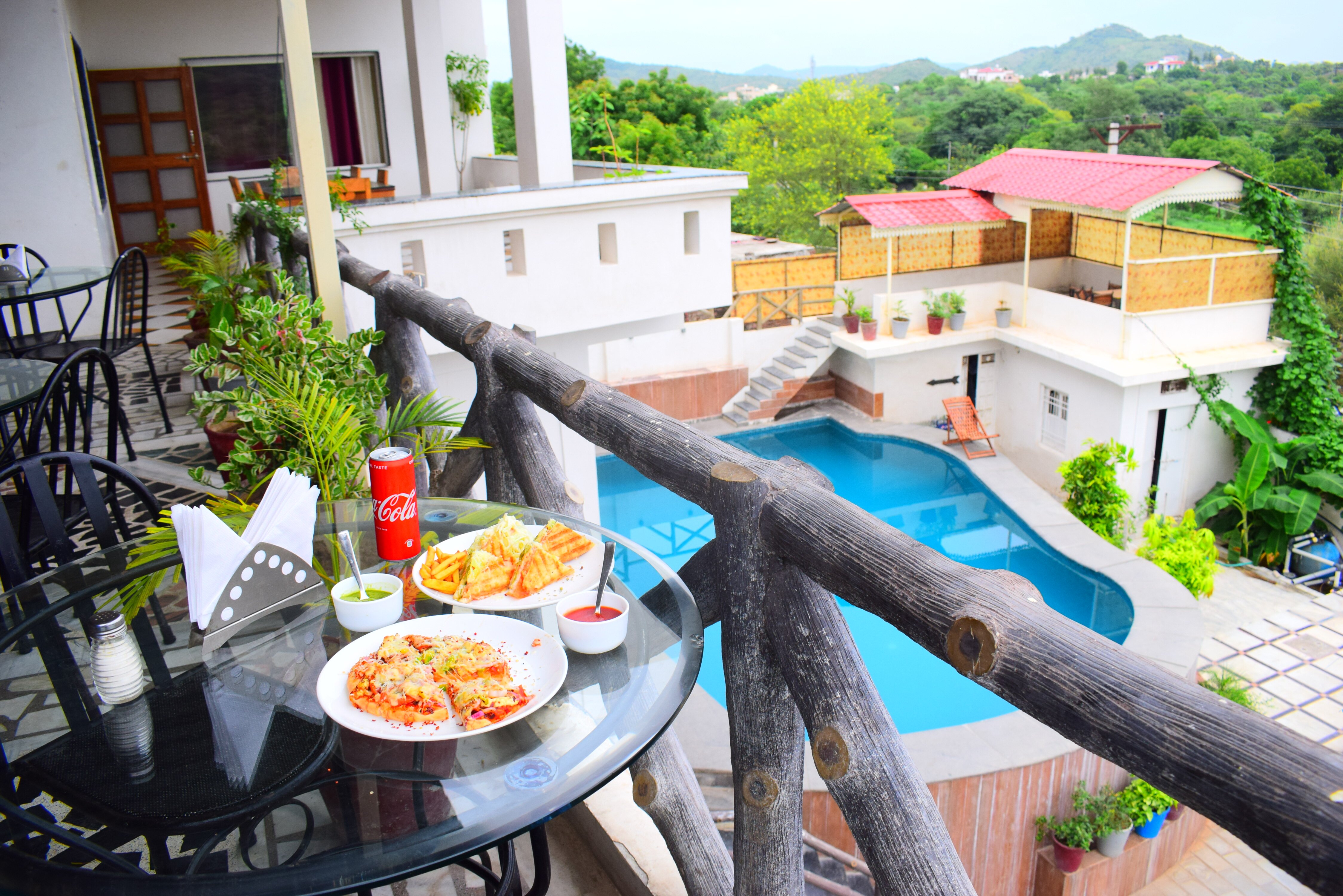 Mount View Retreat-官方