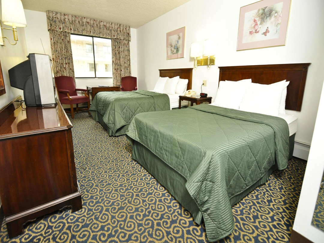 Travelodge Lake Erie Sandusky