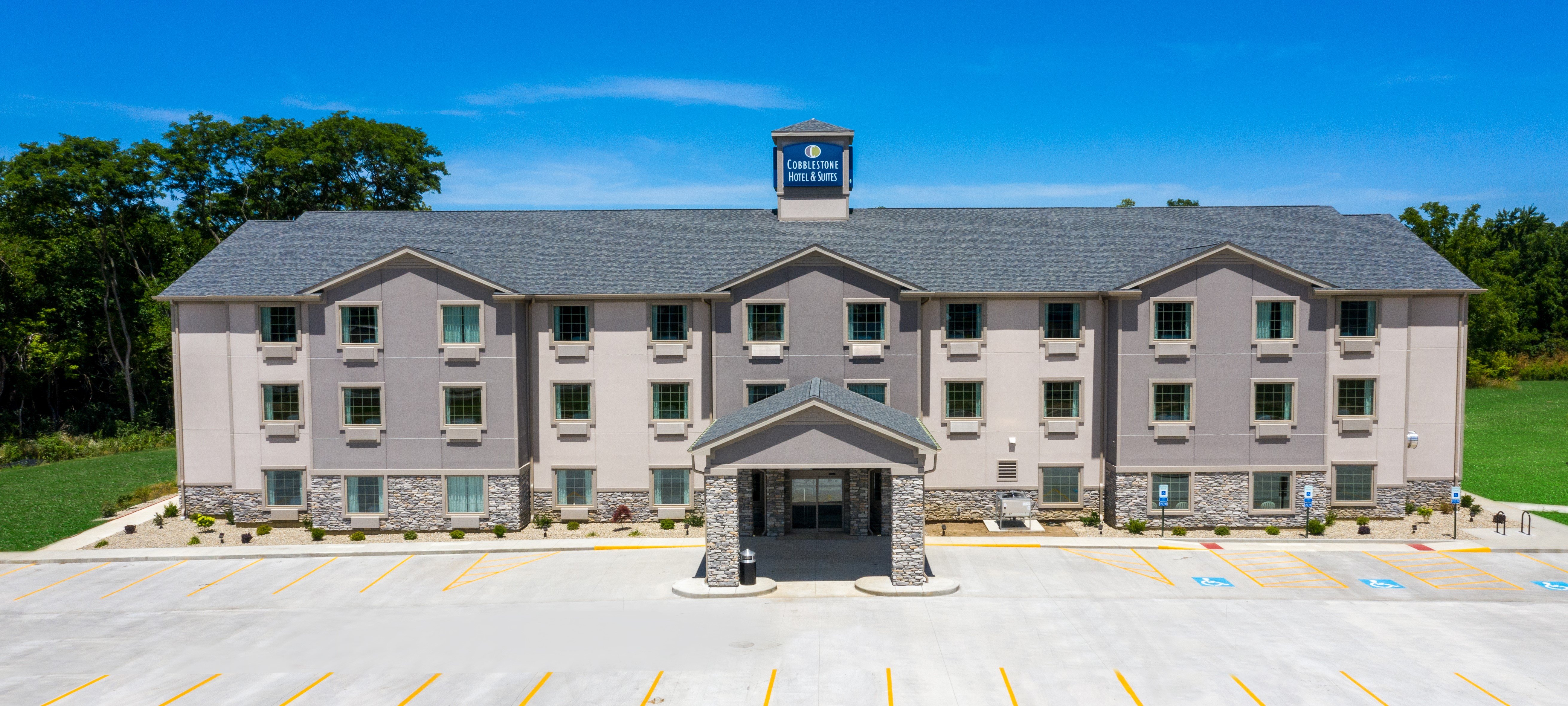 Cobblestone Hotel & Suites - Urbana-官方