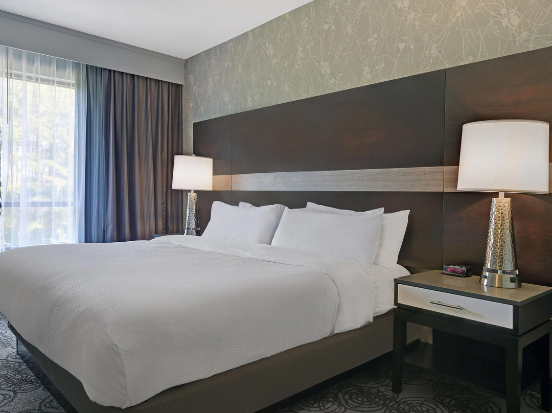 Four Points By Sheraton Birmingham Homewood主图