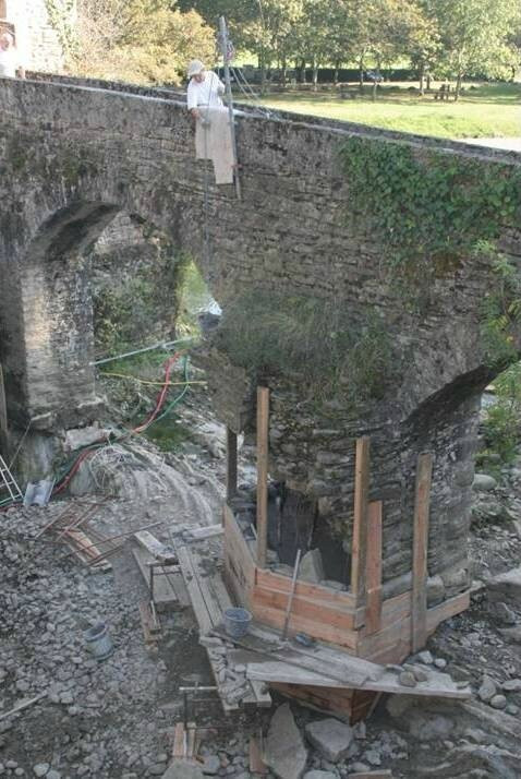 Pont Et Moulin À Eau De Saucède景点图片