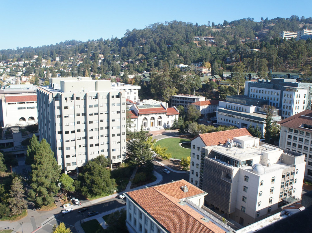 Berkeley Visitor Information Center景点图片