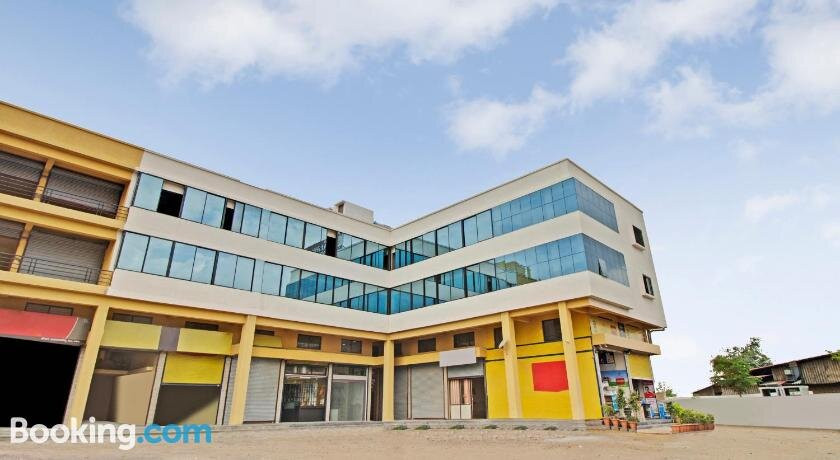 Capital O 44925 Hotel New Vaishnavi