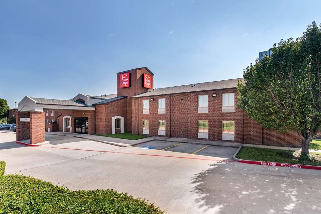 Econo Lodge Inn & Suites Richardson-Dallas