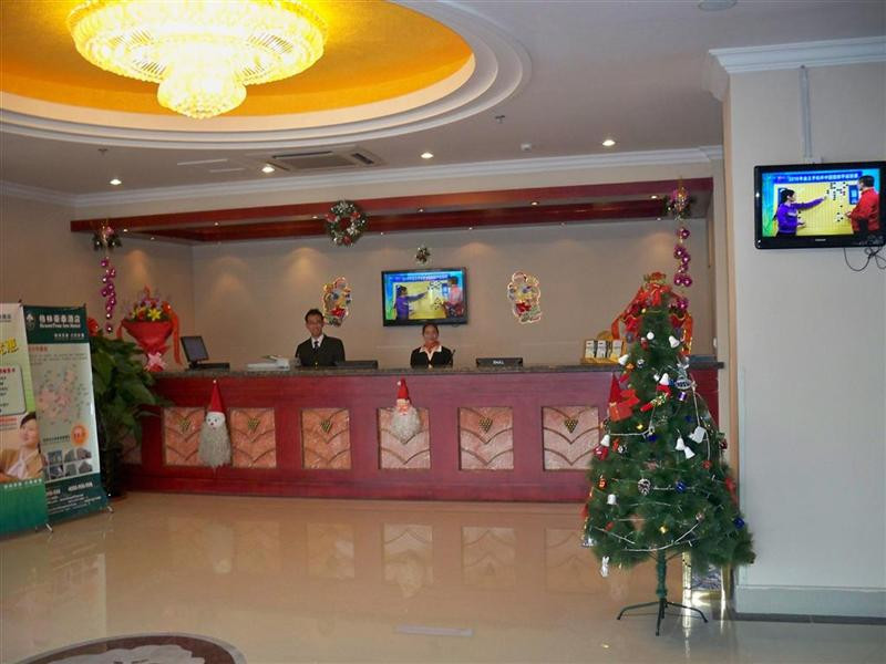 格林豪泰(天津天泰路地铁站天津之眼店)主图