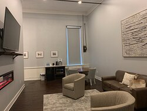 The Royal on Main - Boutique Hotel主图