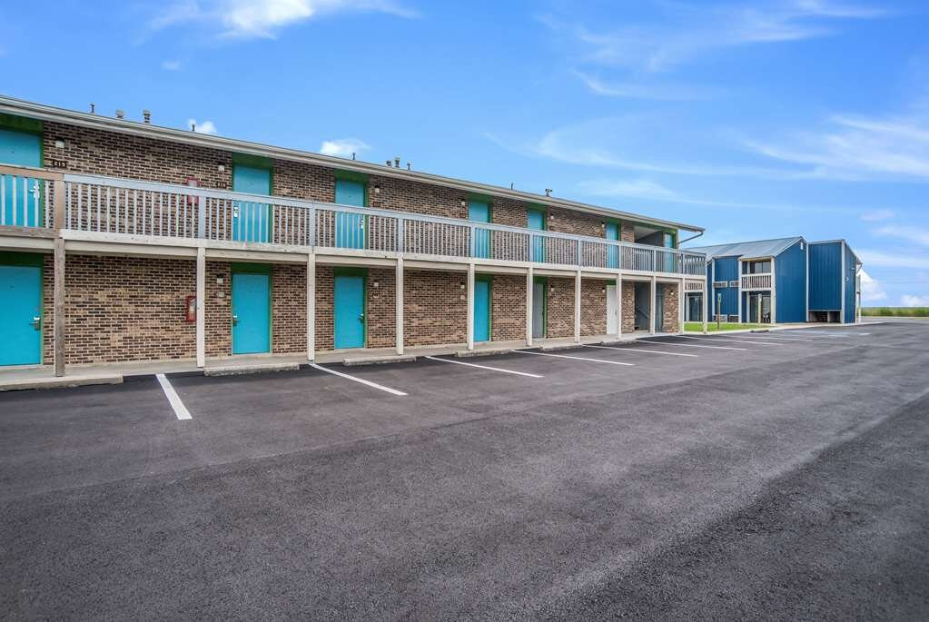 Rodeway Inn At Somers Cove Marina主图