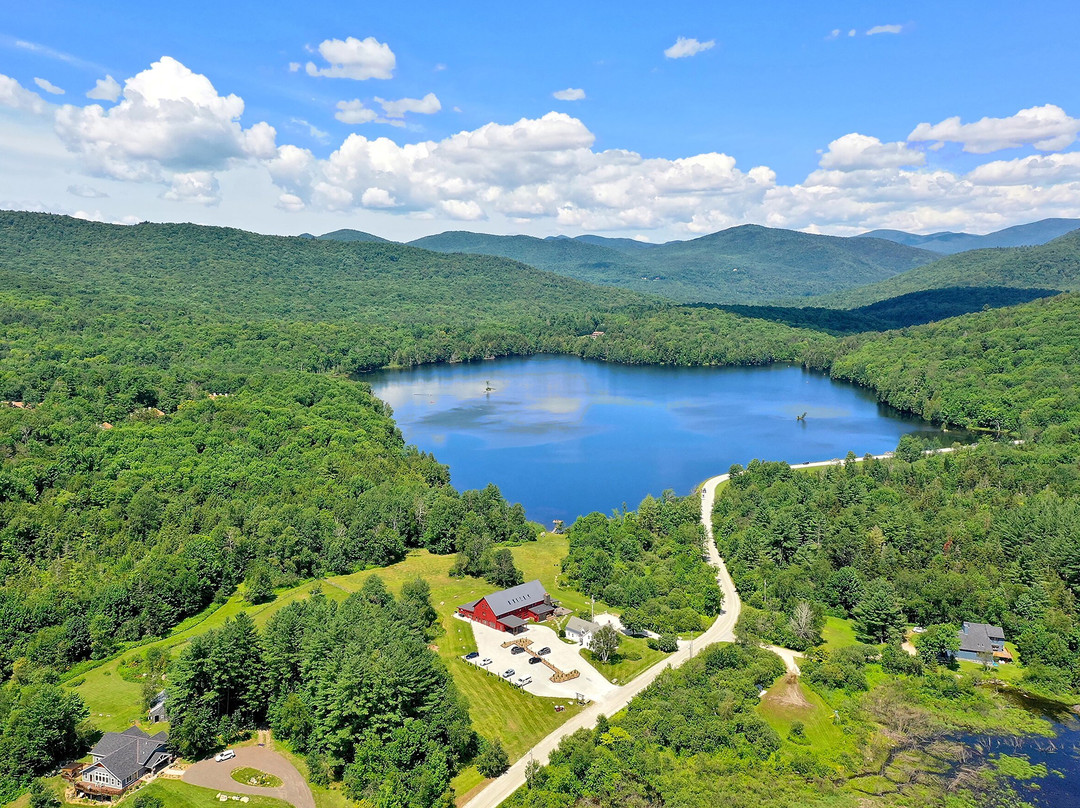 Pittsfield酒店住宿-Mountain Meadows Lodge