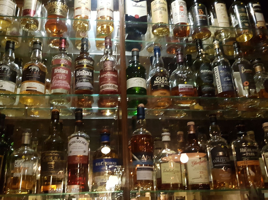 罗素餐厅及旅馆-酒吧