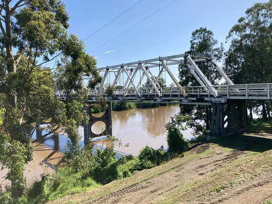 Morpeth Bridge景点图片