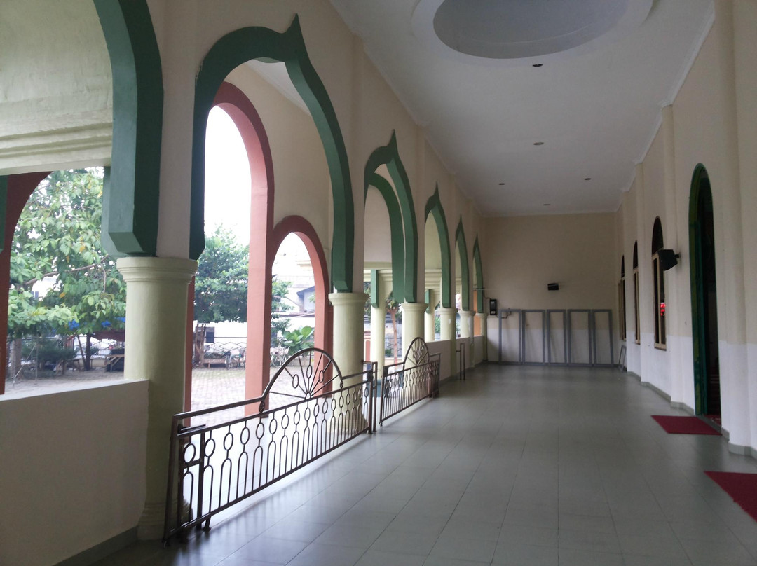 Darul Ulum Great Mosque景点图片