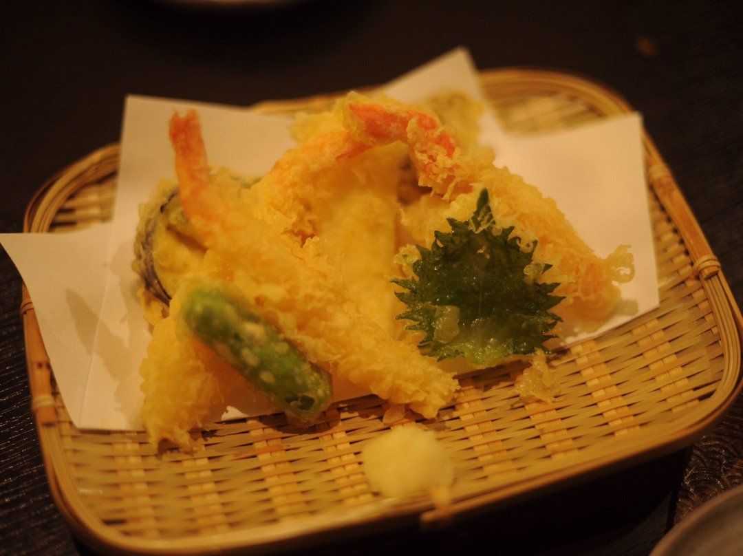 三ツ石