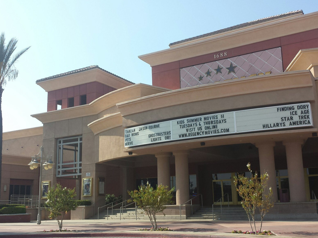Regency Theaters-佩里斯必去景点