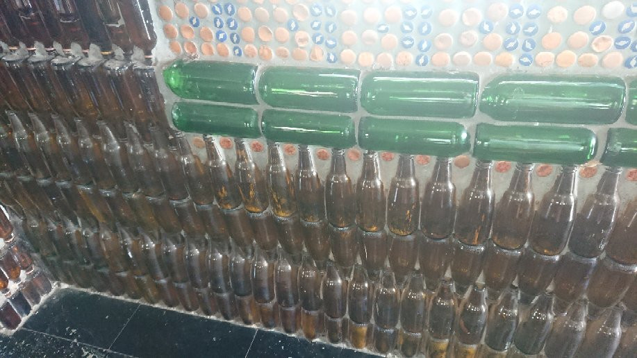 Wat Larn Kuad - Beer Bottle Temple-四色菊必去景点