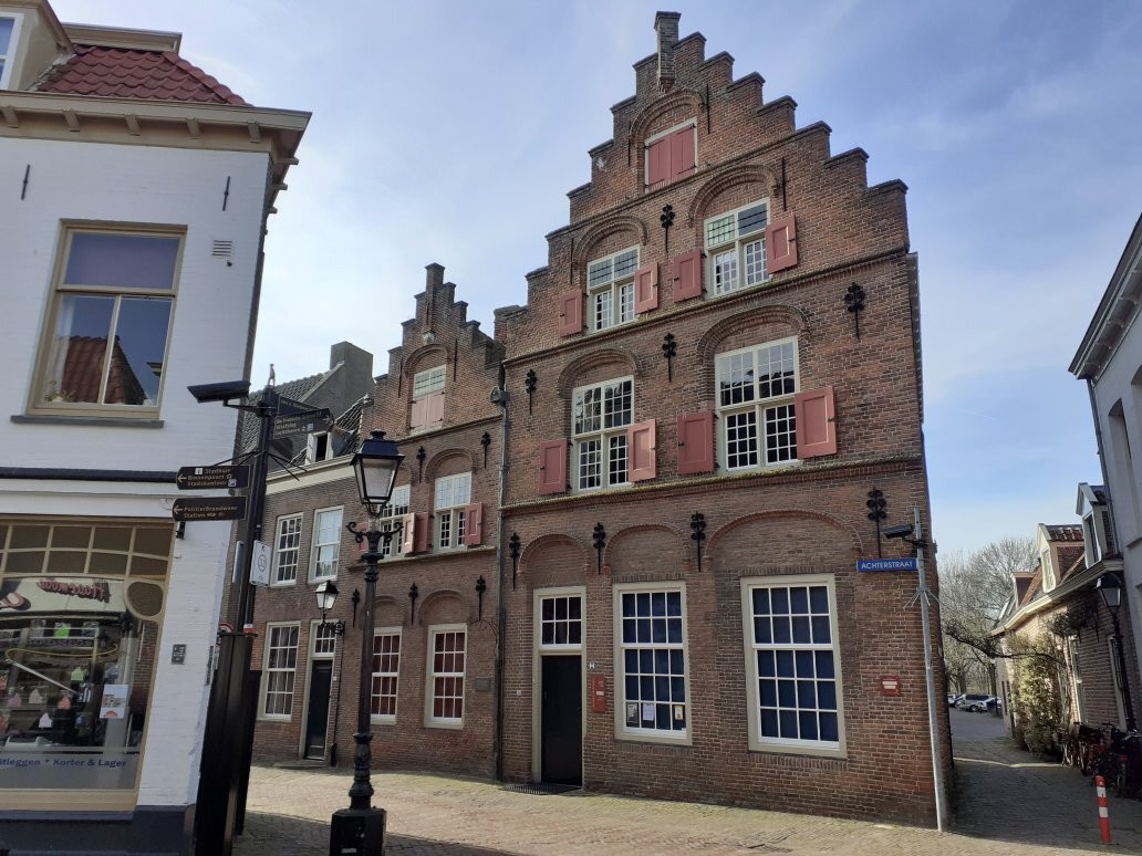 Museum Jan van Riebeeckhuis景点图片