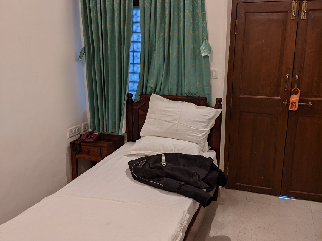 Hotel Mayura Adilshahi Bijapur主图