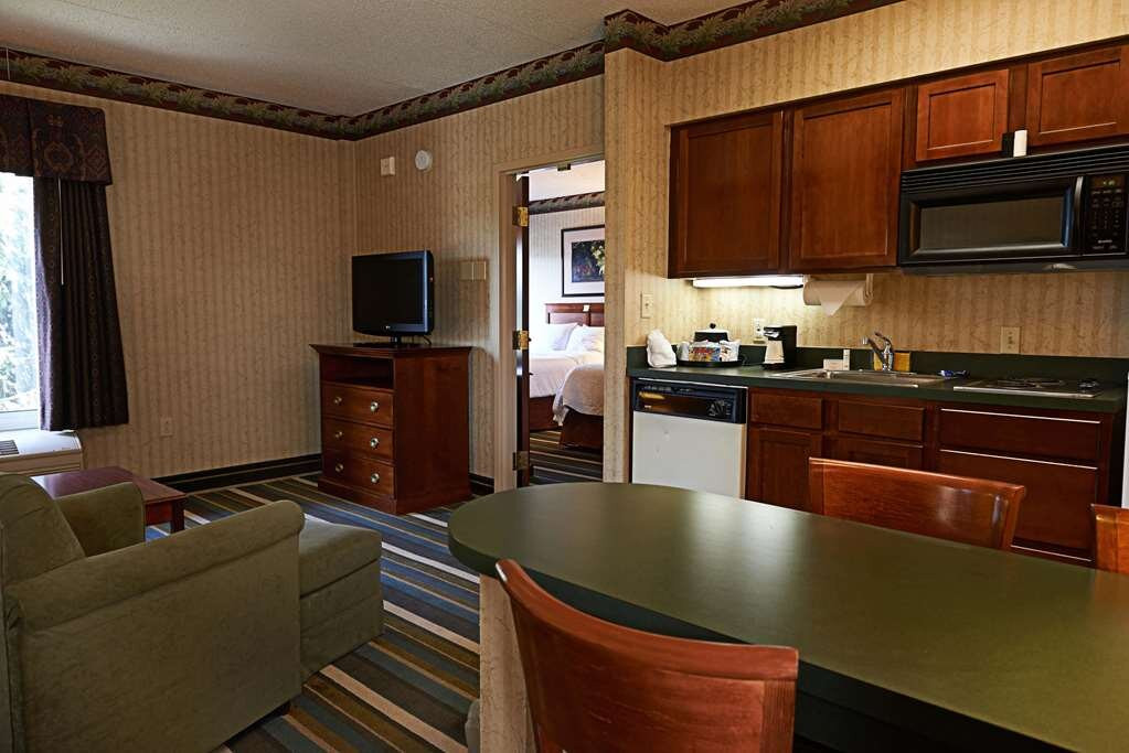 Hampton Inn & Suites Scottsburg主图