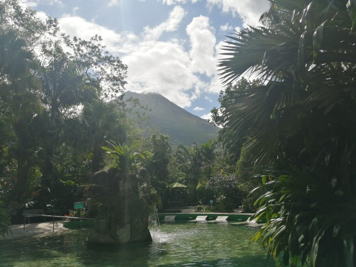 Paradise Hot Springs景点图片