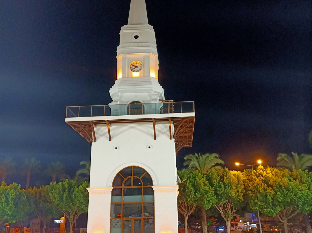 Kemer Cumhuriyet Meydanı-凯梅尔必去景点