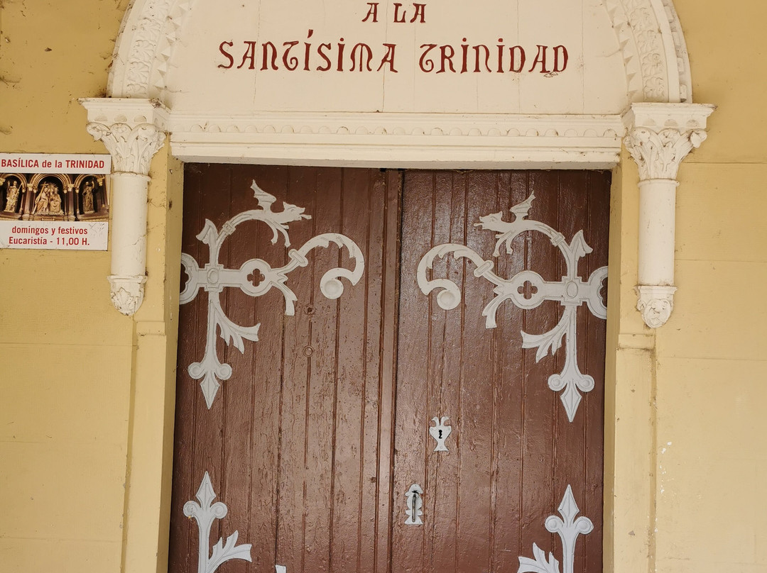 Iglesia Santisima Trinidad-Arre必去景点