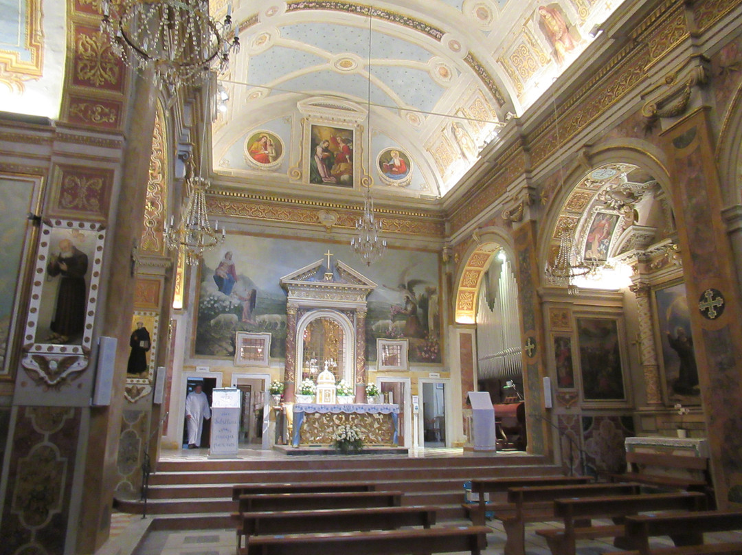 Santuario Madonna dell'Ambro景点图片