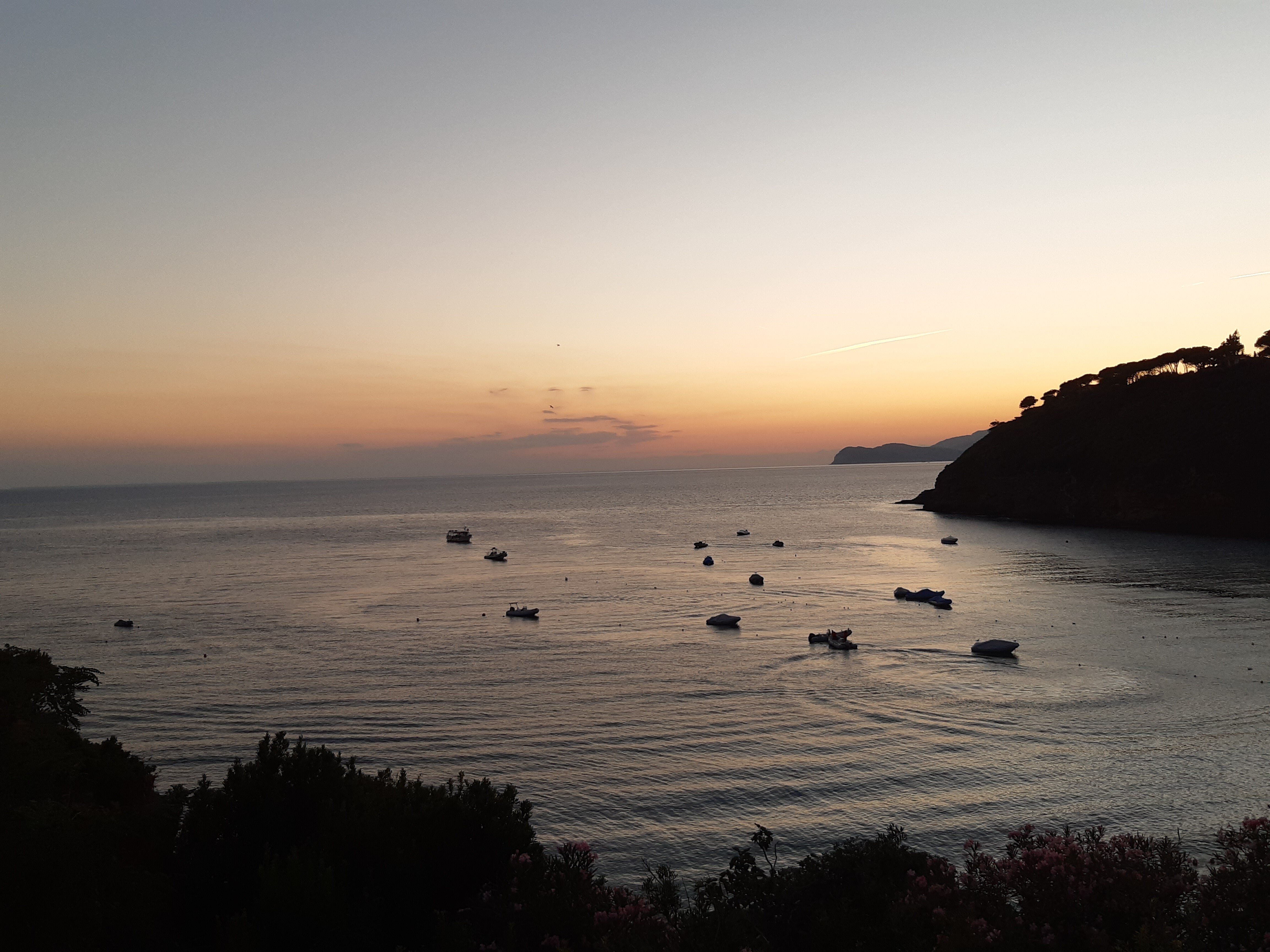 Hotel La Scogliera-官方