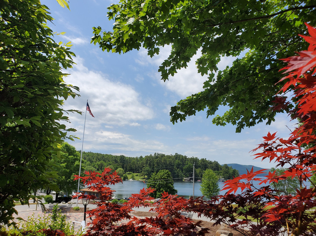 Bayside Resort Lake George主图