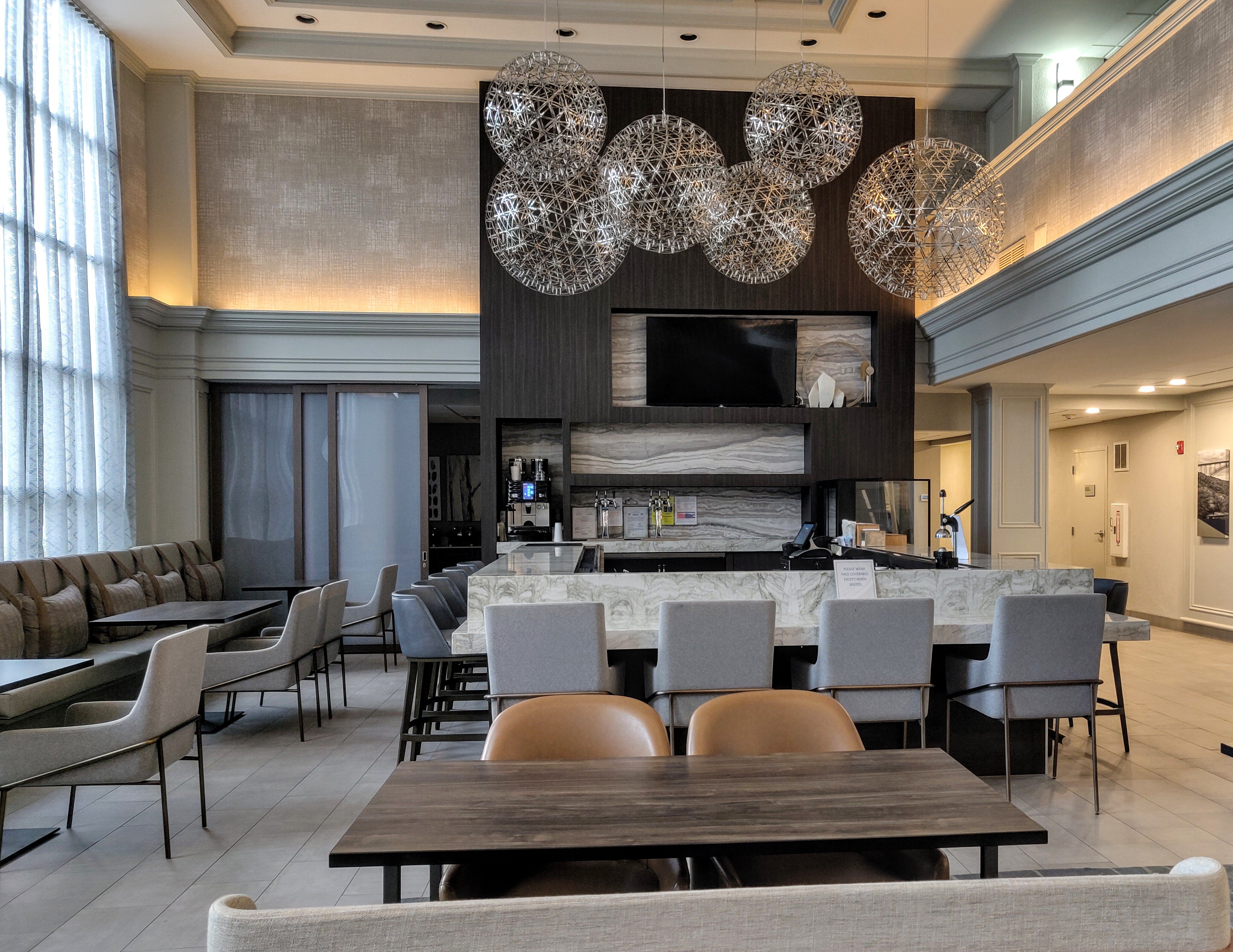 Delta Hotels Huntington Downtown-餐饮