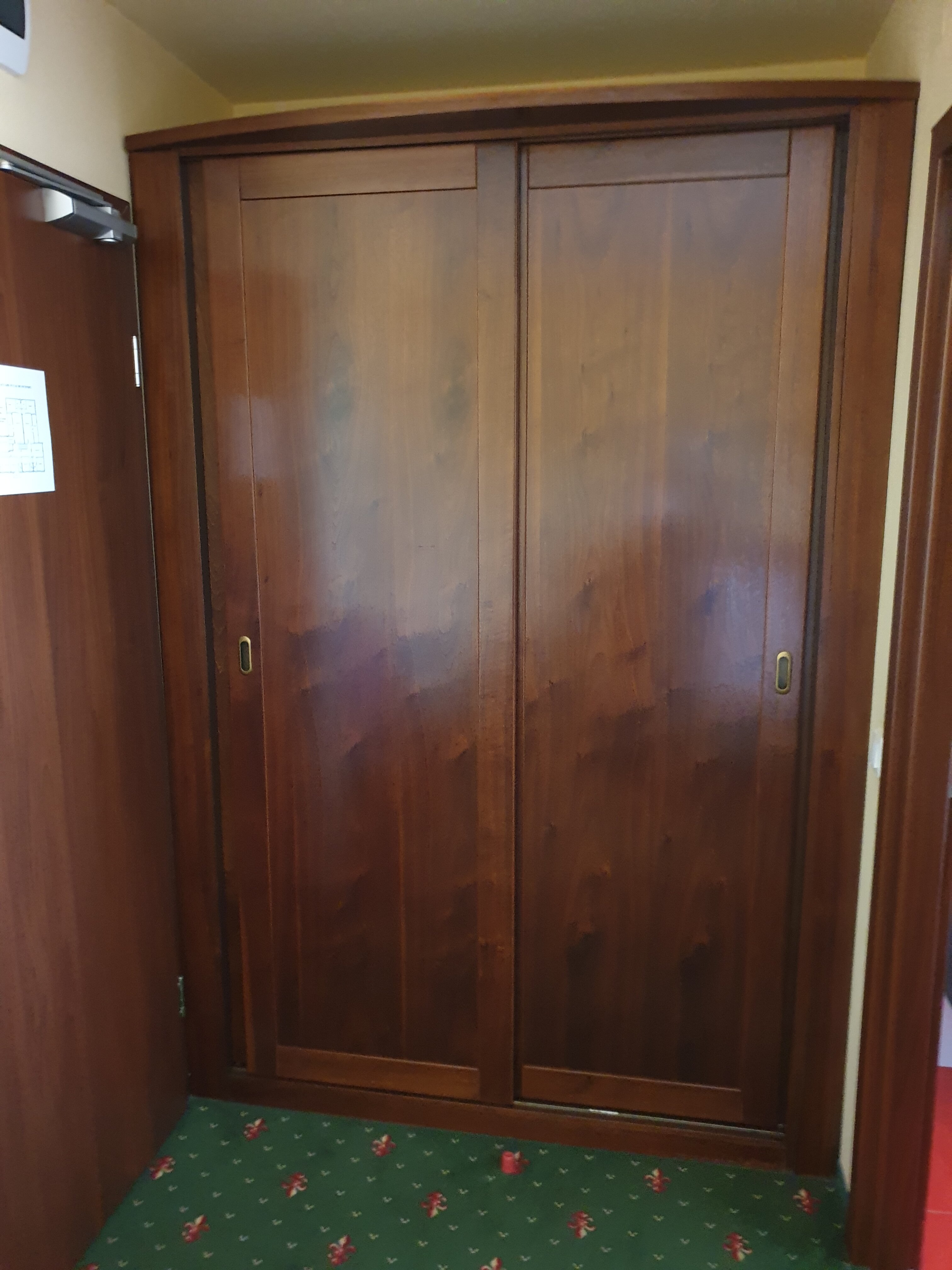 Hotel Coroana Brasovului-官方