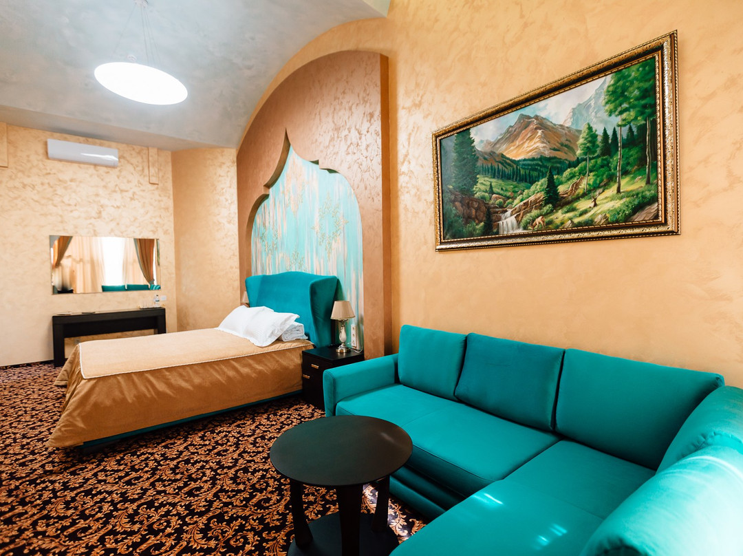 Khan-Chinar Hotel主图