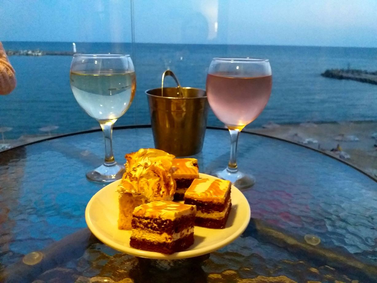 Royal Grand Hotel and Spa - All Inclusive and Free Beach Accsess-餐饮