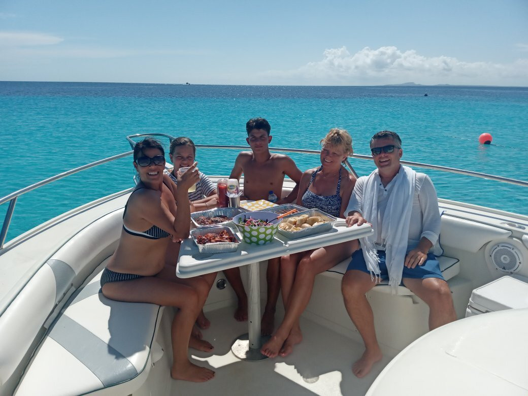 La Menta Boat Trips-库拉索必去景点