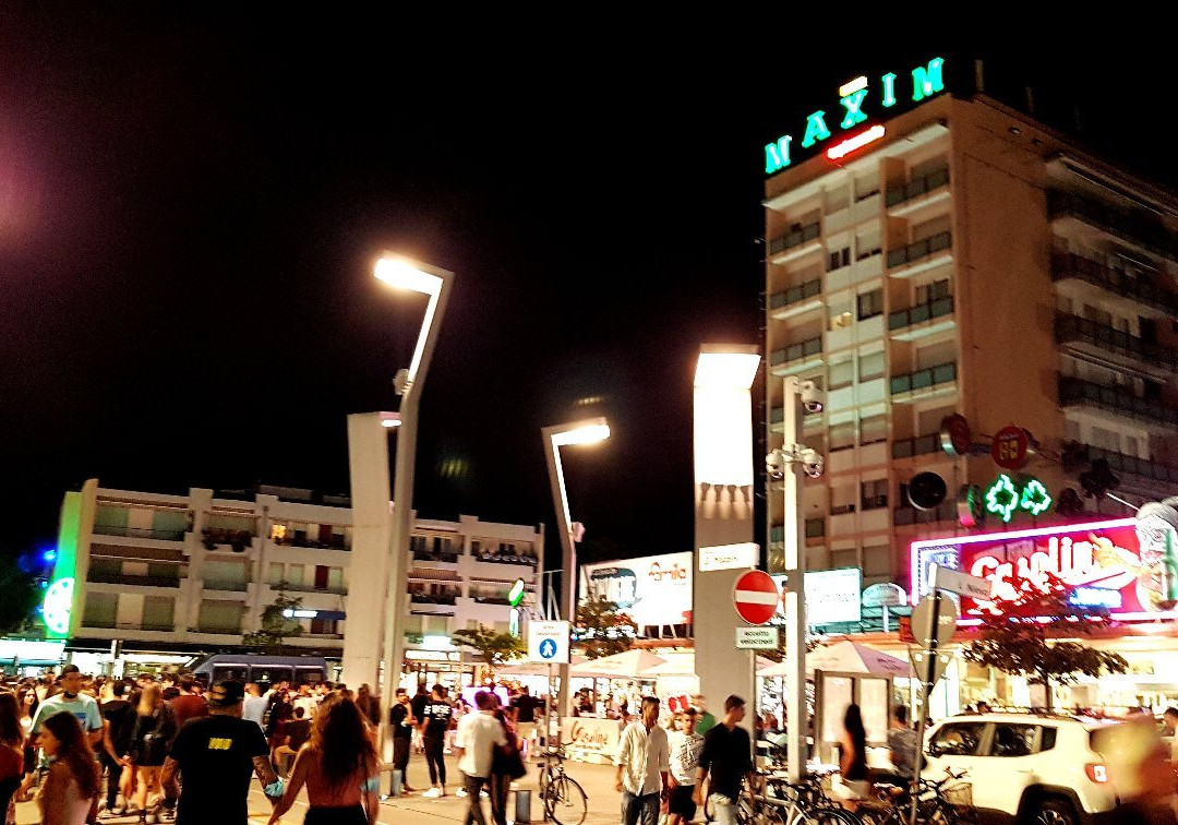 Piazza Mazzini-耶索洛必去景点