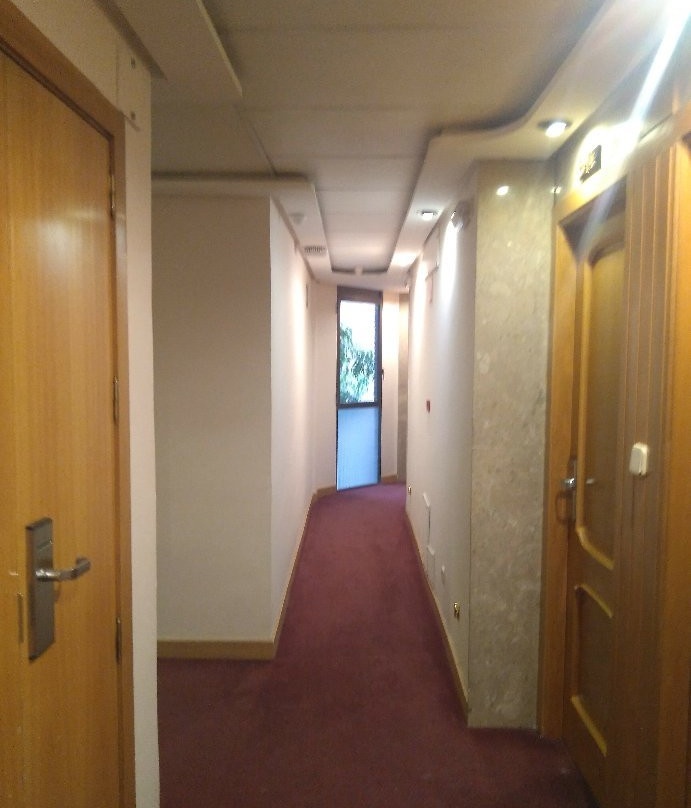 埃尔楚拉酒店主图