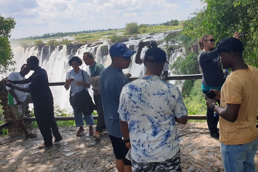 Southern Dynasty Safaris-维多利亚瀑布必去景点